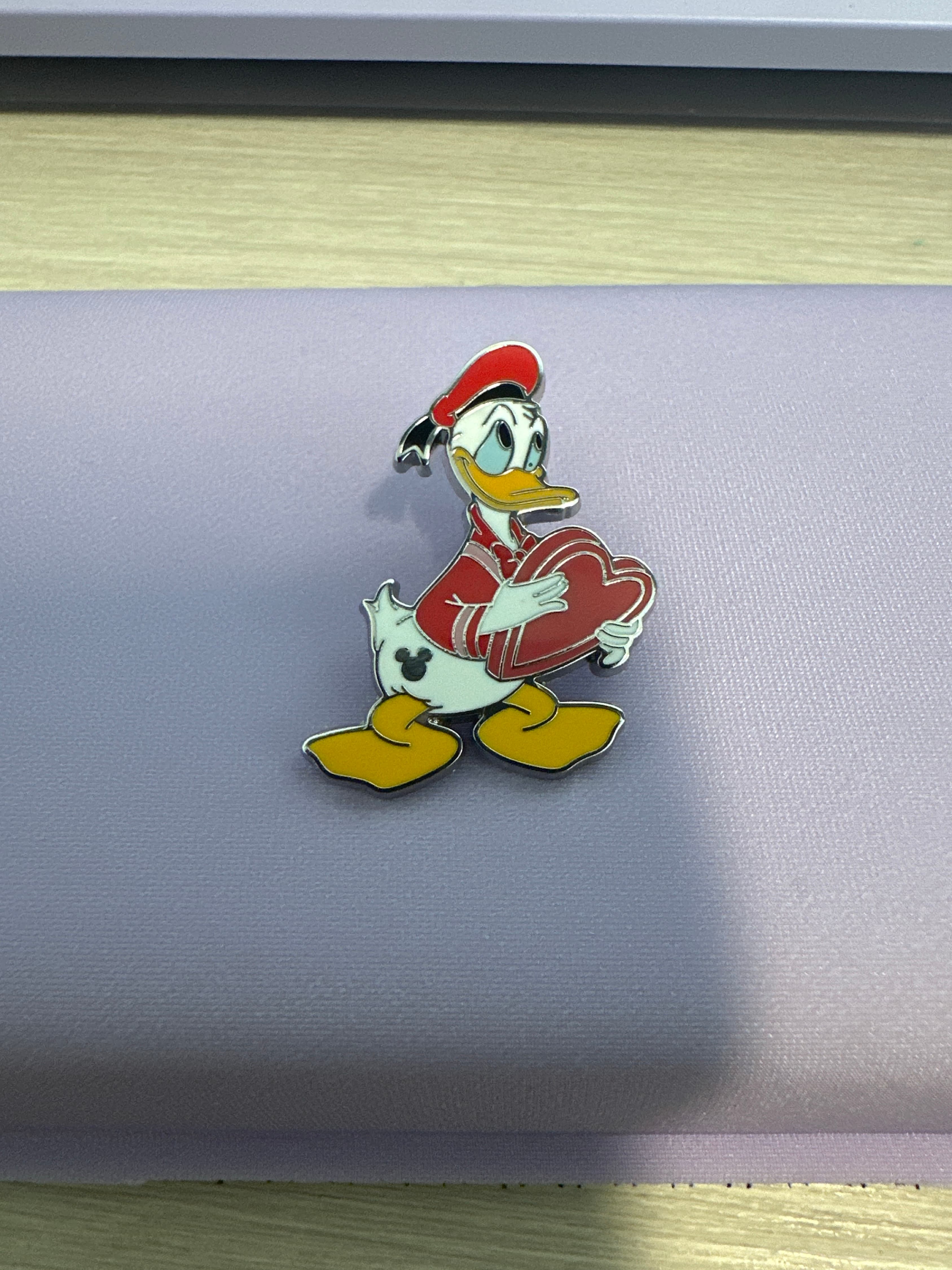 Valentine's Day Seasons - Donald Duck