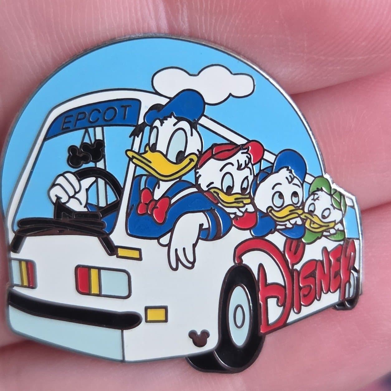 Walt Disney World Cast Lanyard Series 3 Donald Duck & Nephews Bus Pin front