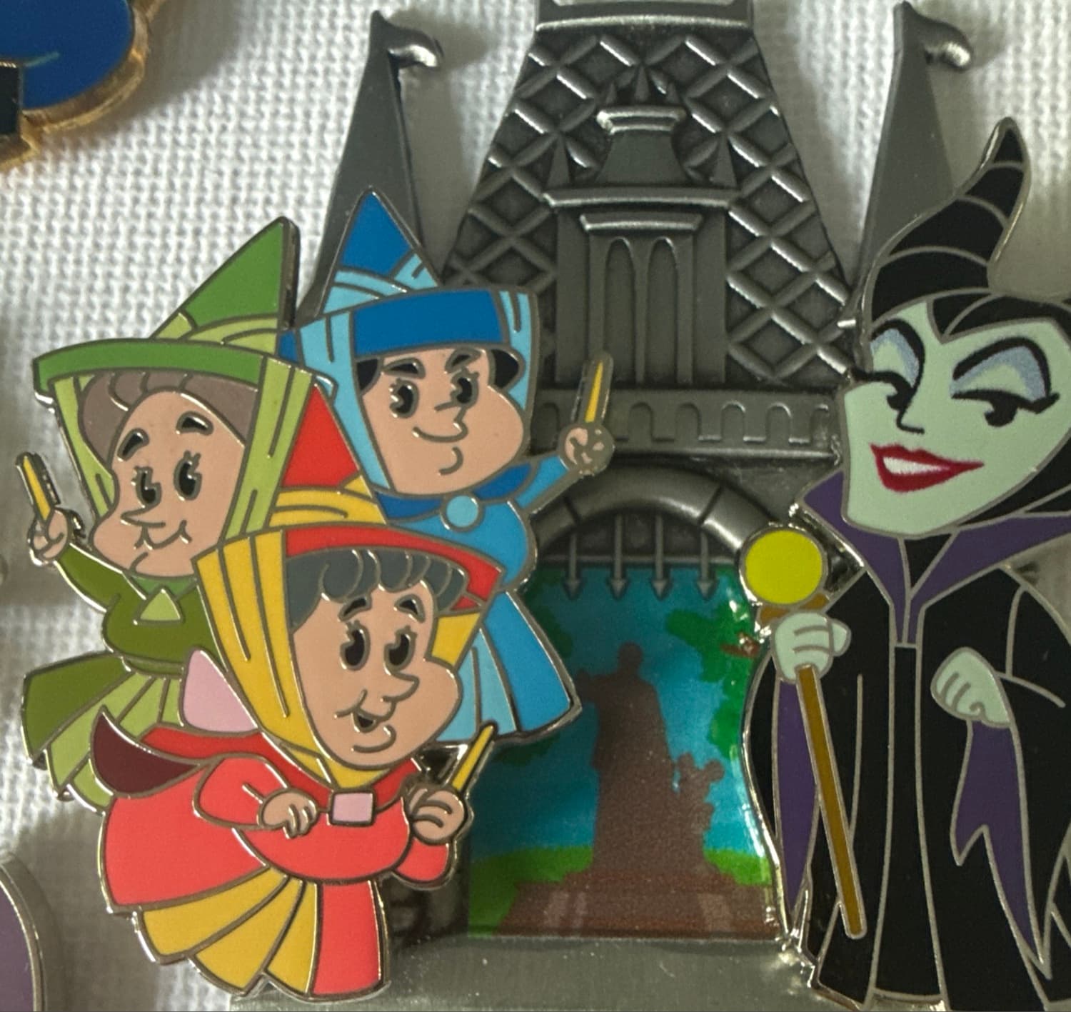 Sleeping Beauty Maleficent & Fairies Build A Pin