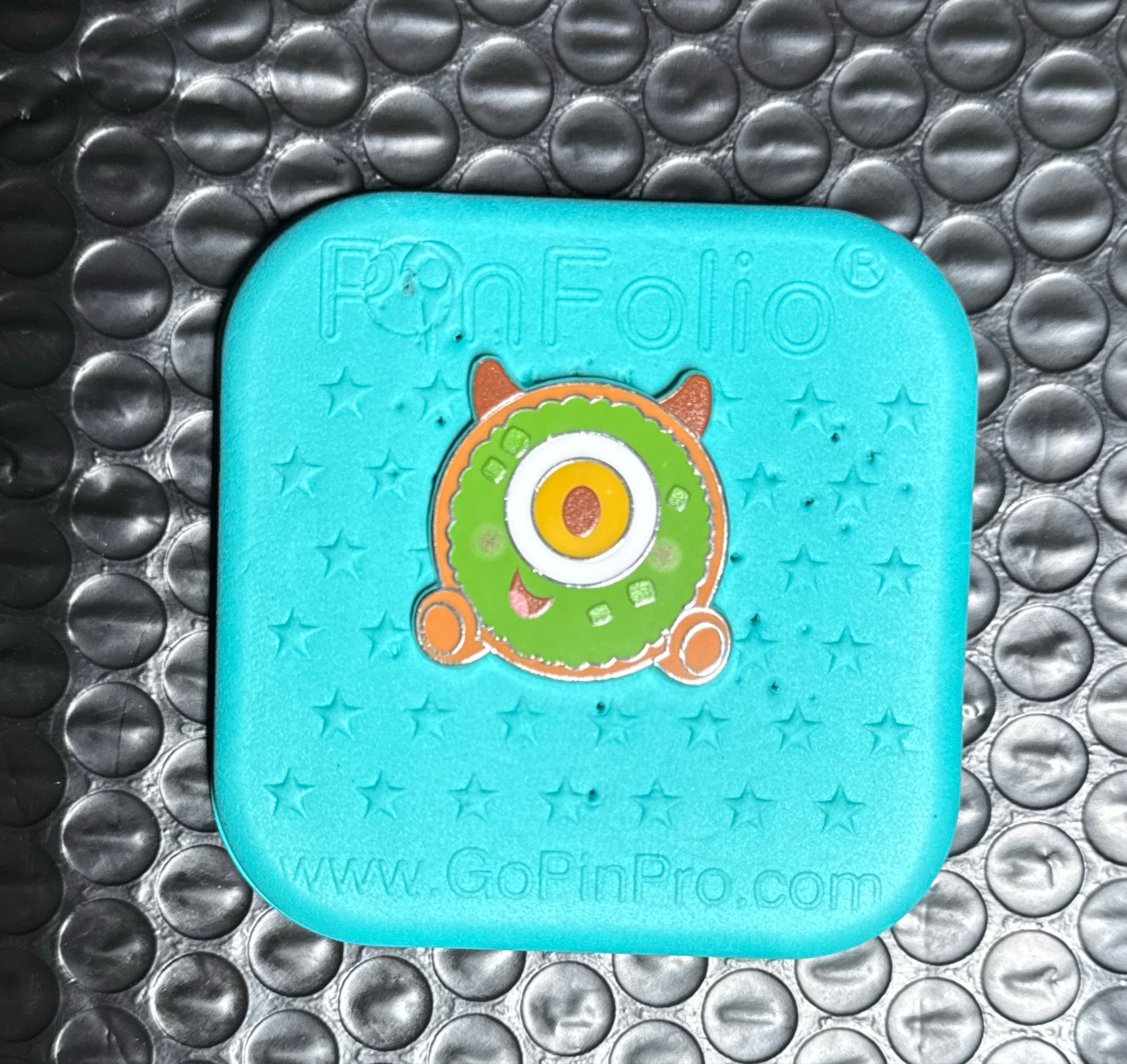 Mike Wazowski Avocado Breakfast Bagel - Munchlings Mystery Collection (Series 2) front