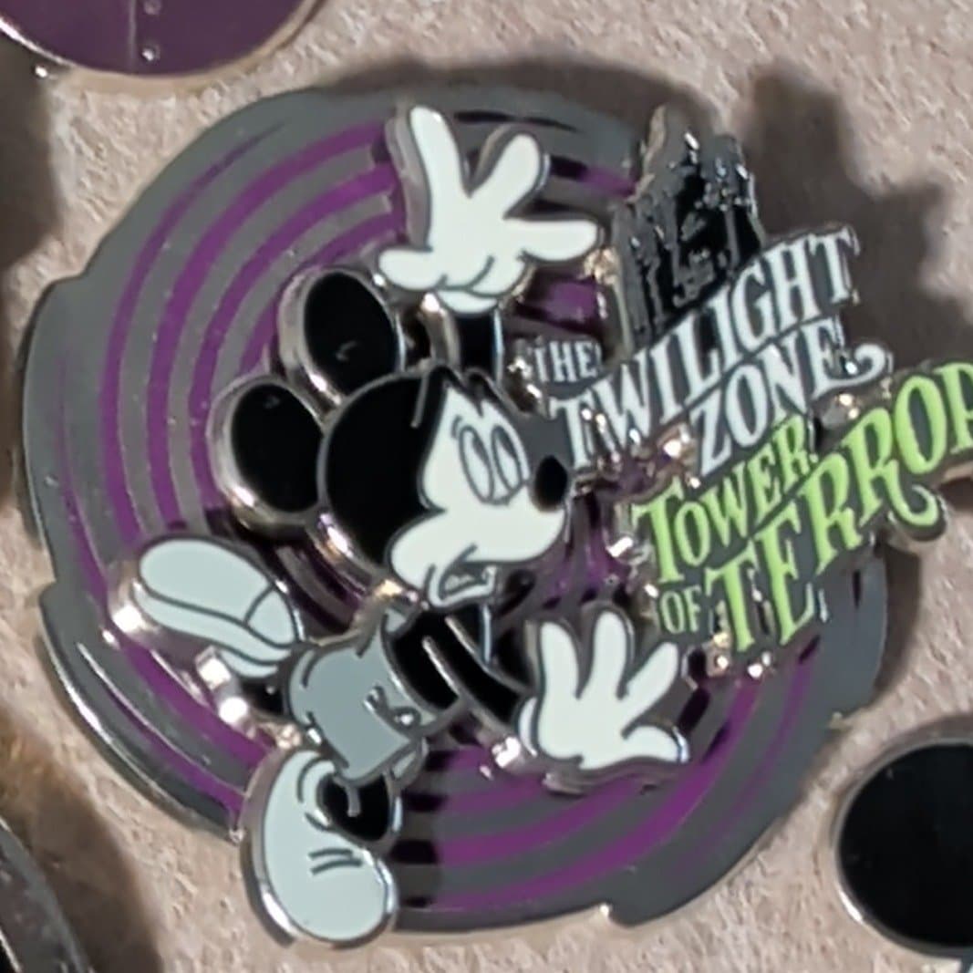 The Twilight Zone Tower of Terror Spinner front