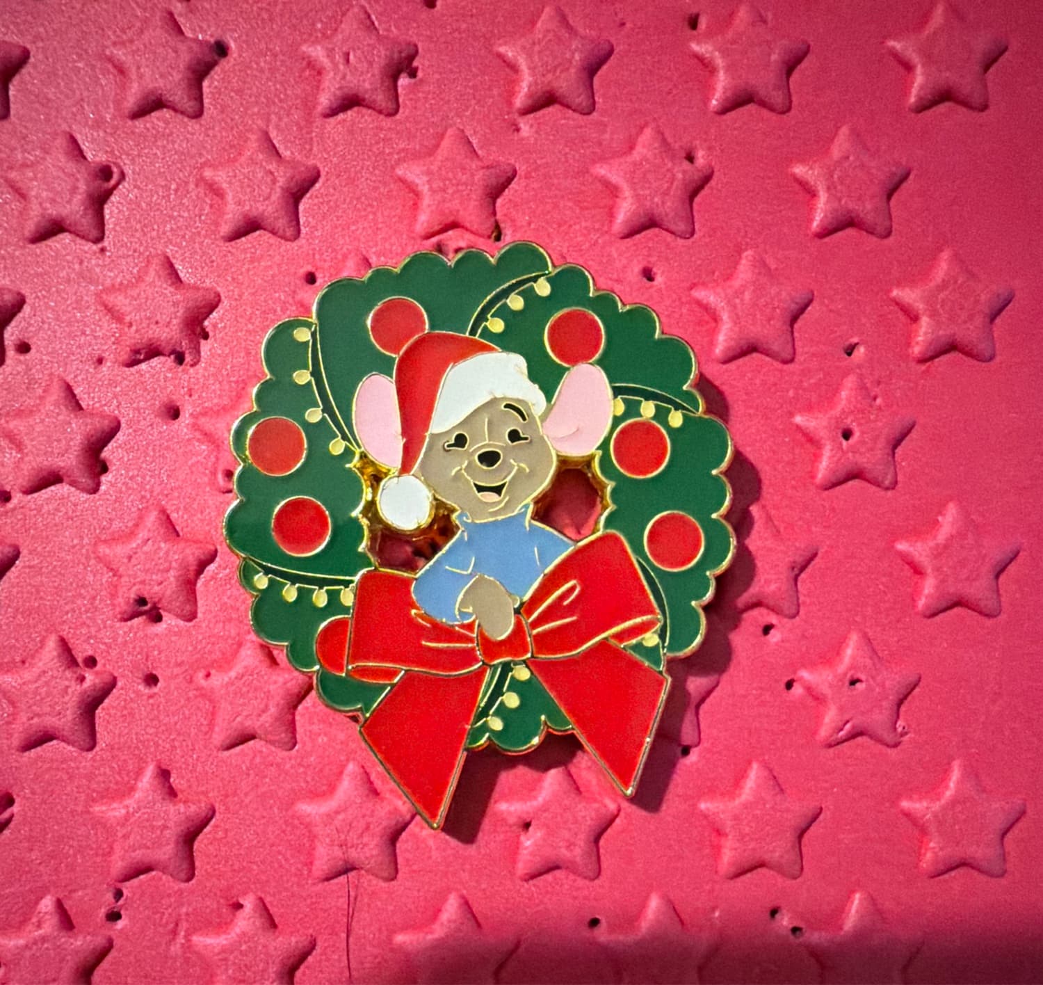 Winnie the Pooh Holiday Wreath Blind Box Pin Set