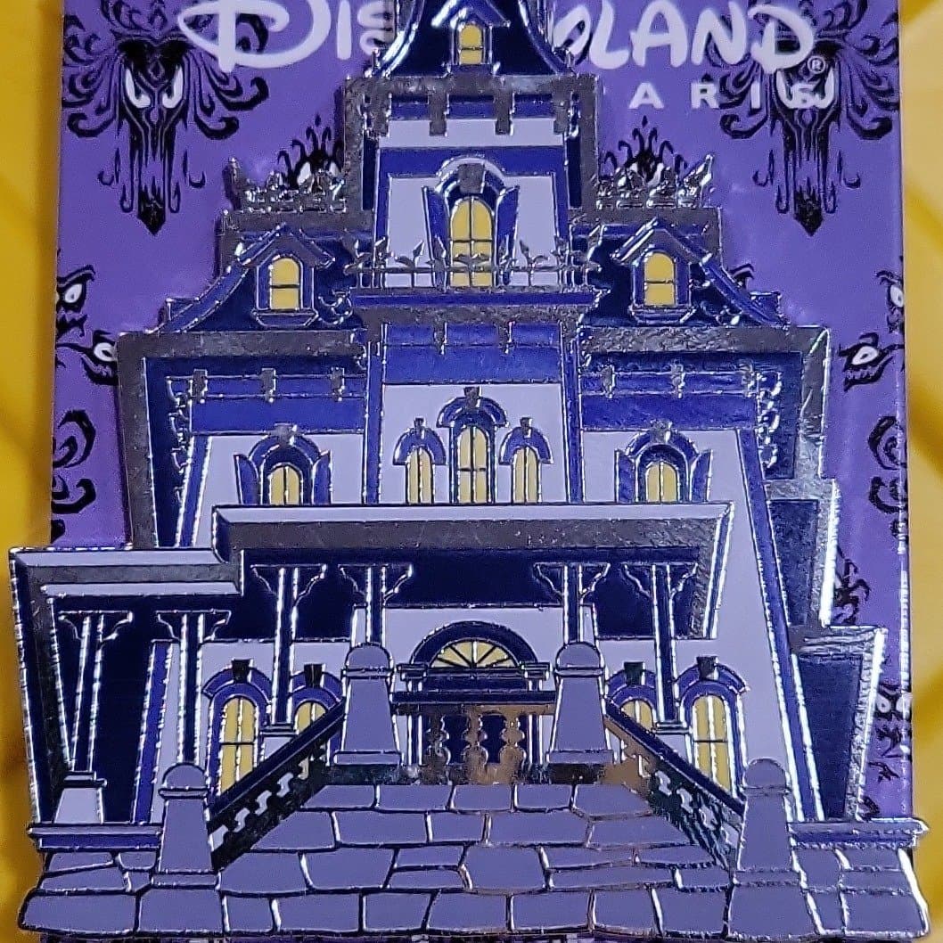 Disneyland Paris Attraction Series