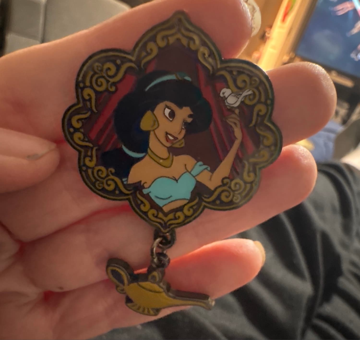 Jasmine with Bird and Dangle Magic Lamp Pin front