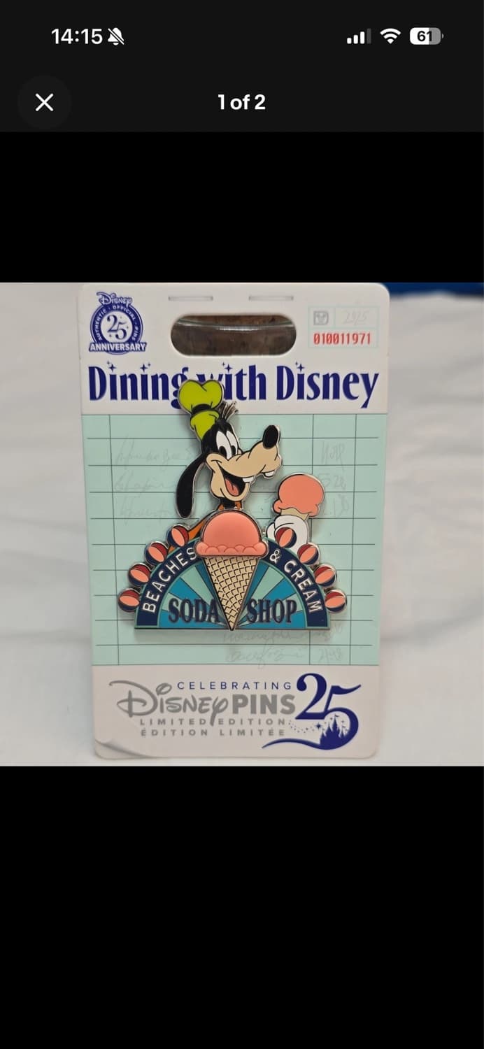 Goofy Dining with Disney Beaches & Cream Soda Shop Pin front