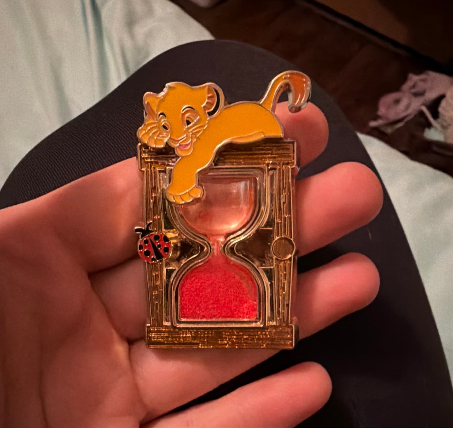 Simba Turn Over Time Hourglass Pin