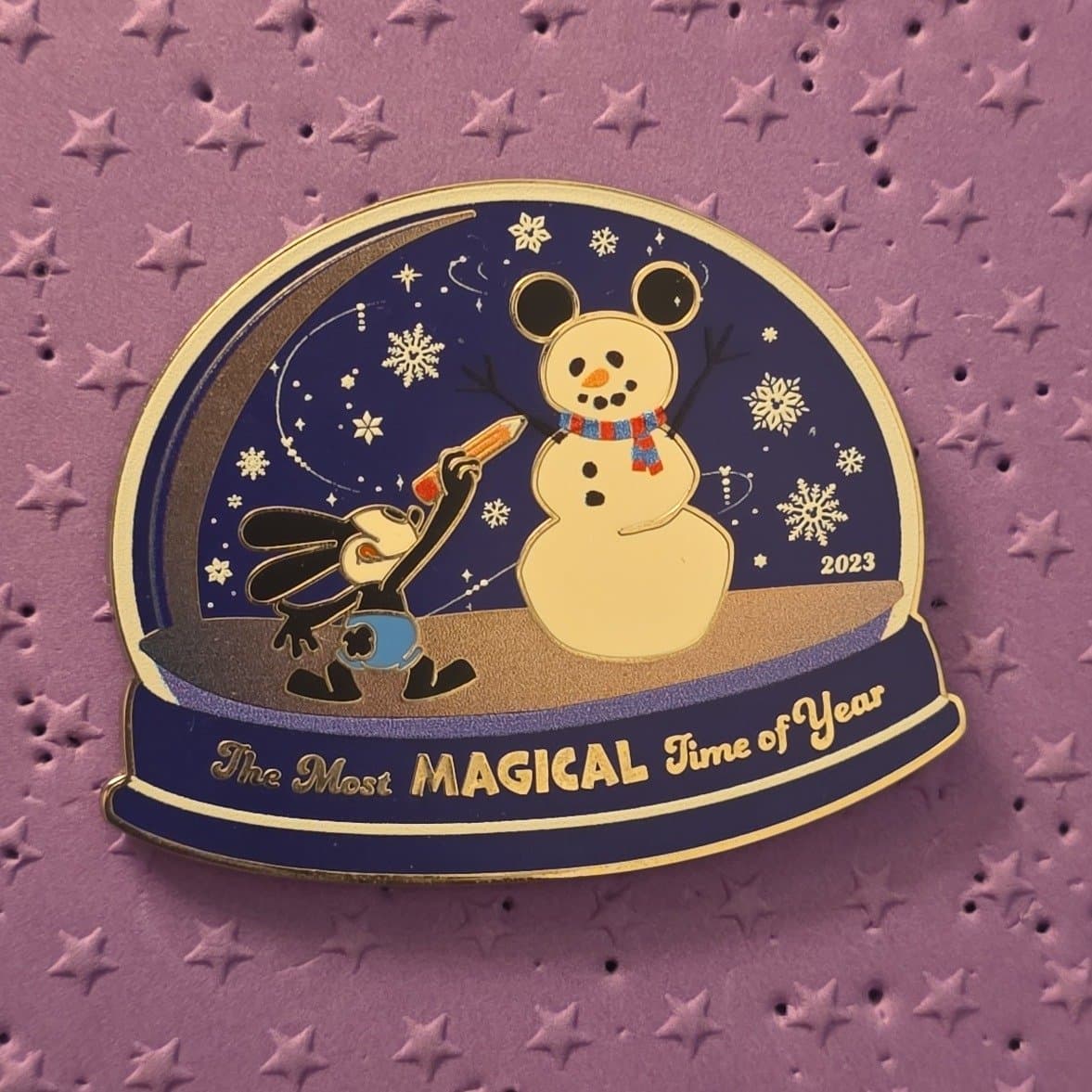 DLR Cast Member Holiday Work Gifts - Christmas