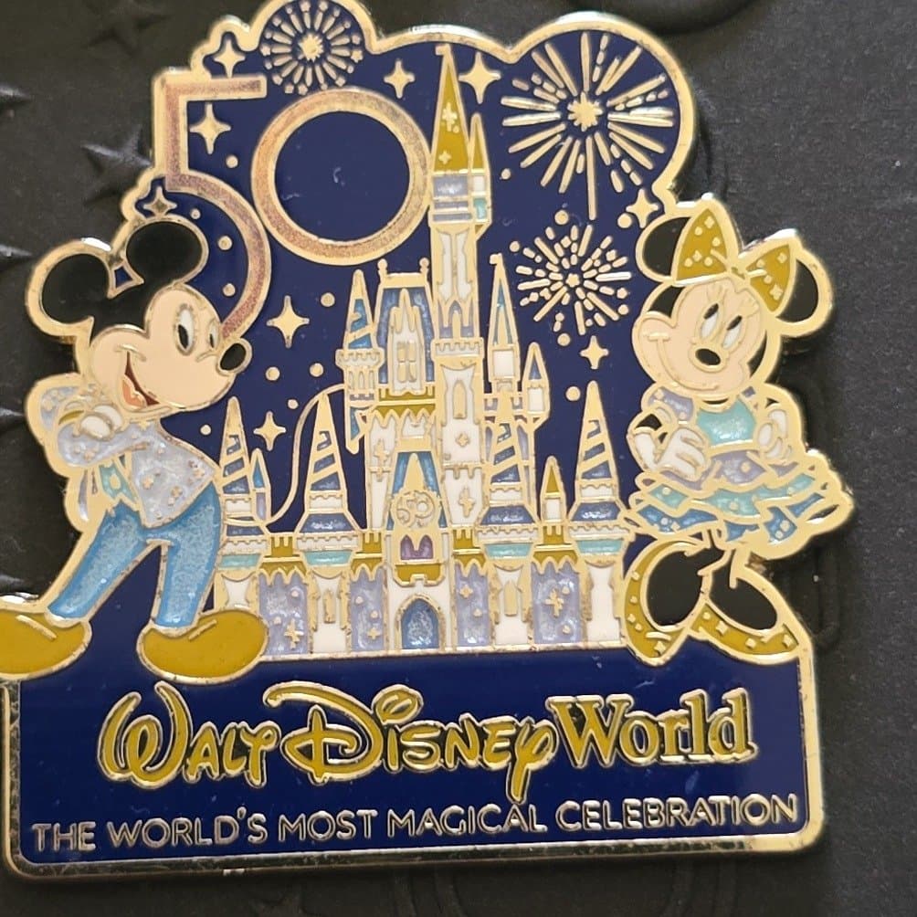 Walt Disney World 50th Anniversary Mickey and Minnie Cinderella Castle "The World's Most Magical Celebration" Pin