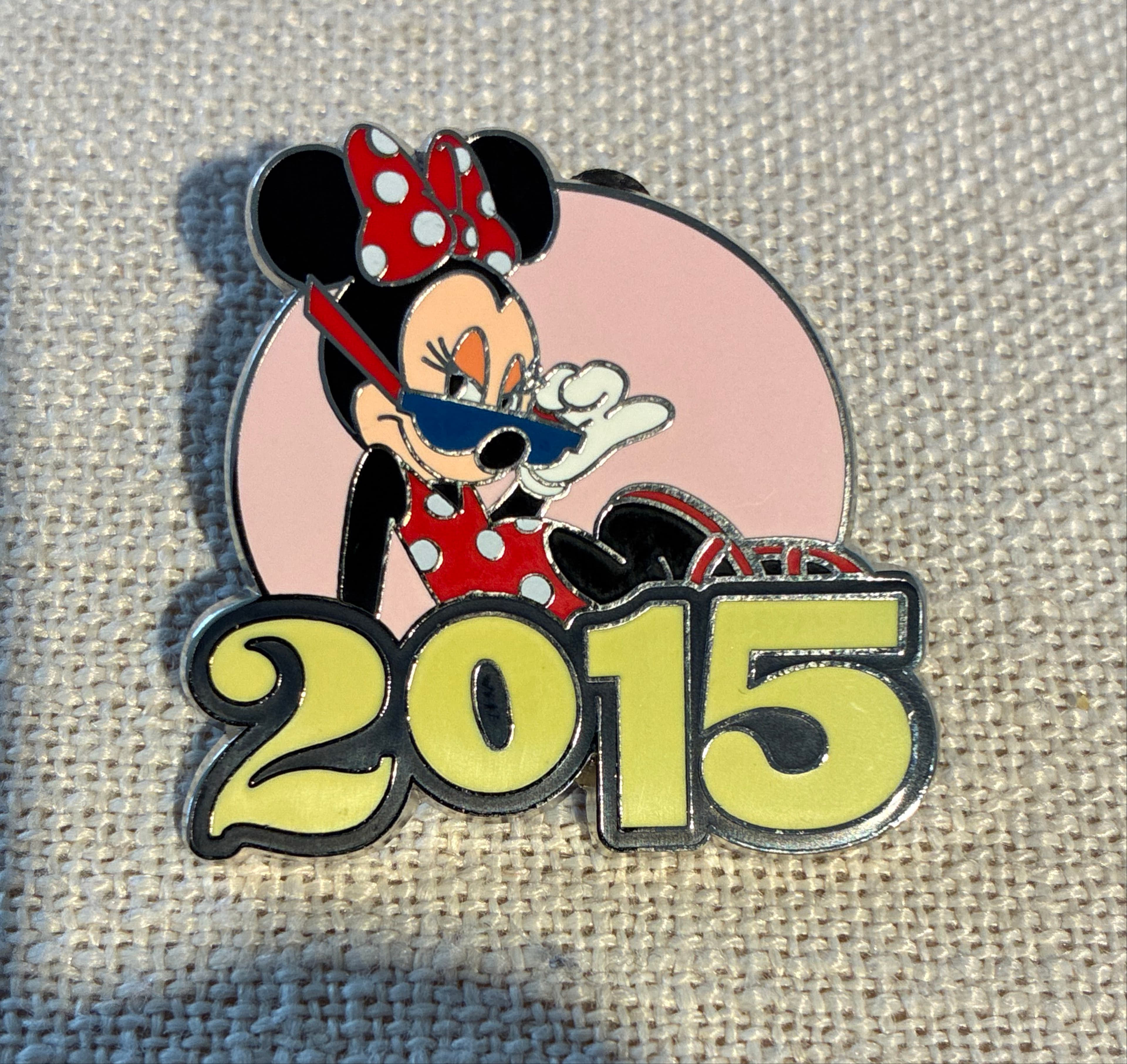 2015 Disney World Icons Pin Trading Starter Set - Minnie at Magic Kingdom ONLY front