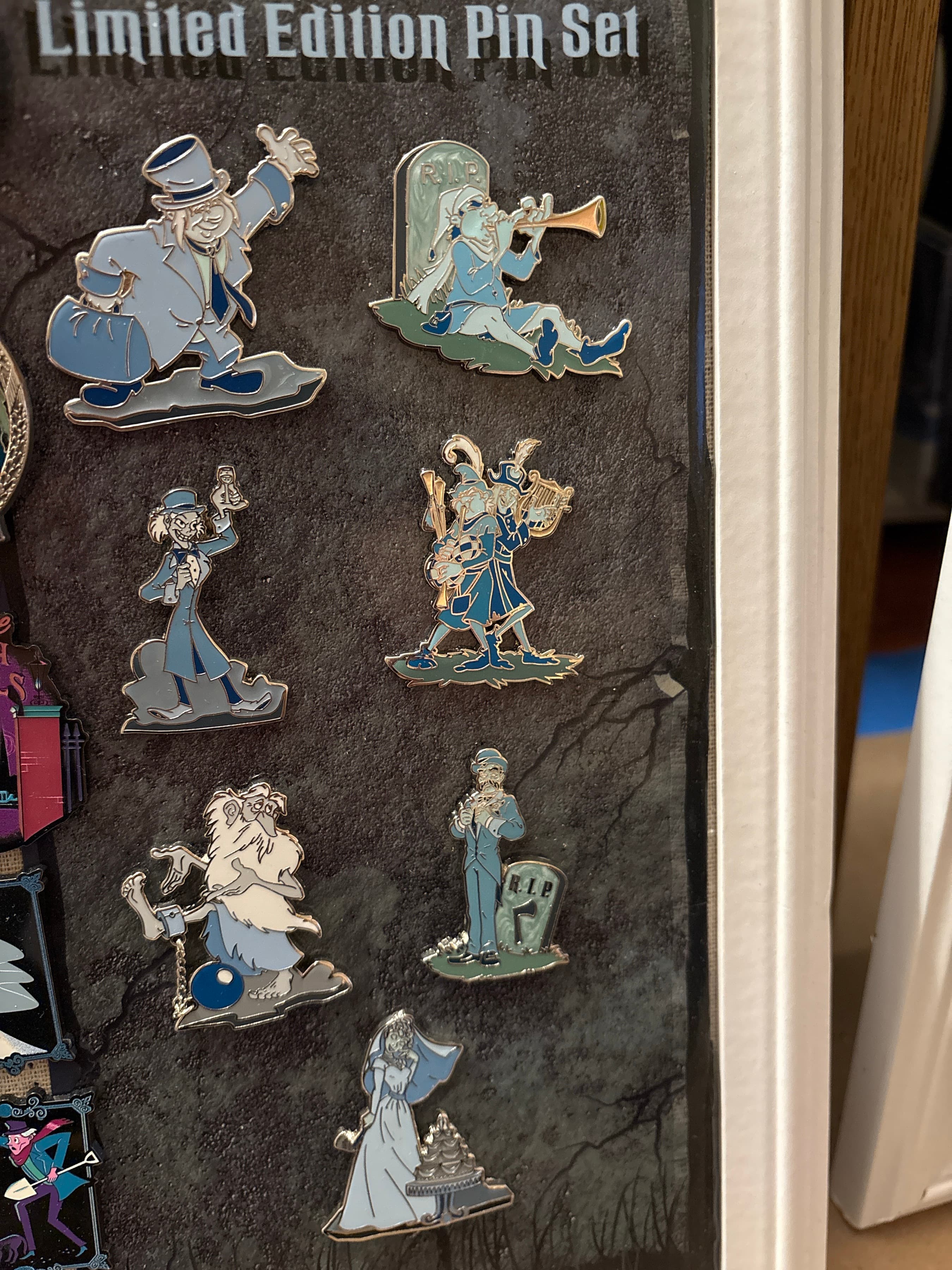 The Haunted Mansion Collectors Set - Haunted Mansion Collectors Set (Disneyland) front