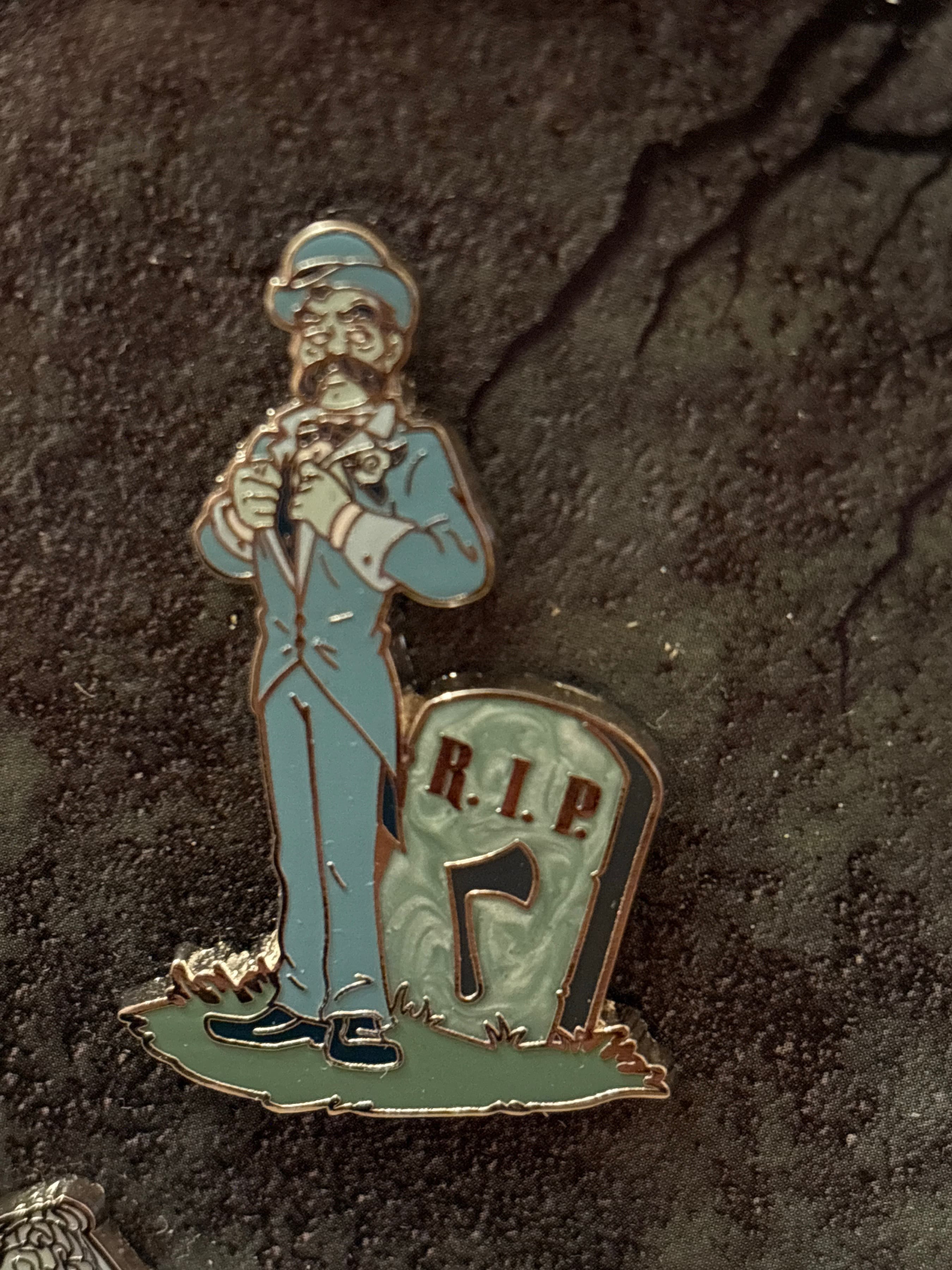 George the Groom - Haunted Mansion Collectors Set (Disneyland) front