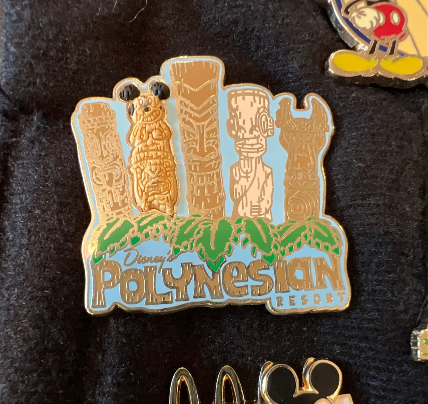 Disney's Polynesian Resort Mickey Tiki Statues Pin 2008