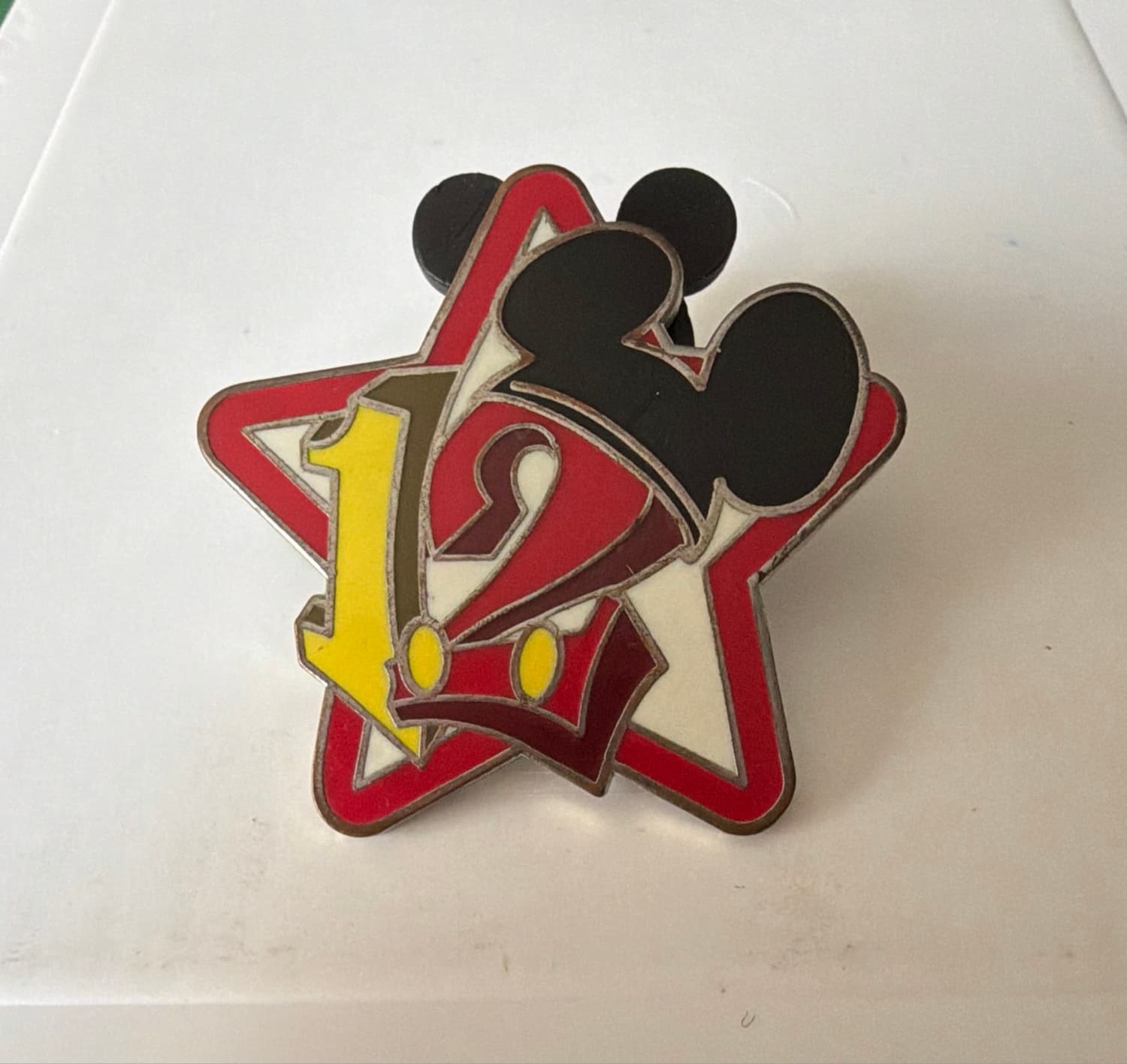 Hidden Mickey Pin - 2012 Star Characters