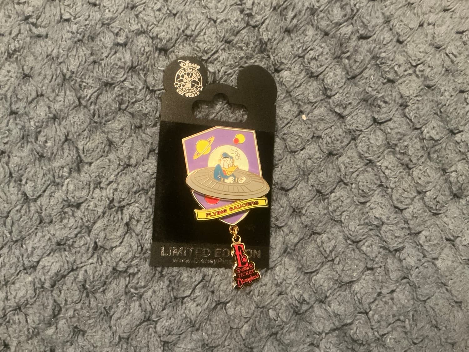 Disneyland Resort E-Ticket Dangle Pin Donald Duck-Flying Saucers-LE 1500