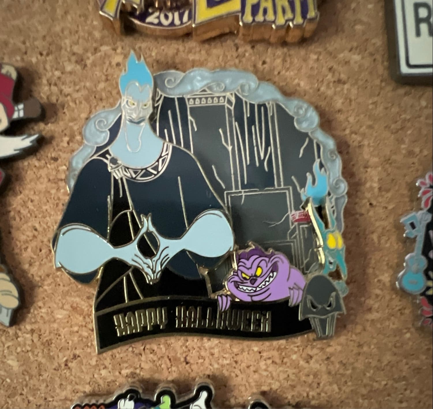 Happy Halloween 2020 - Disney Villains Lairs Collection