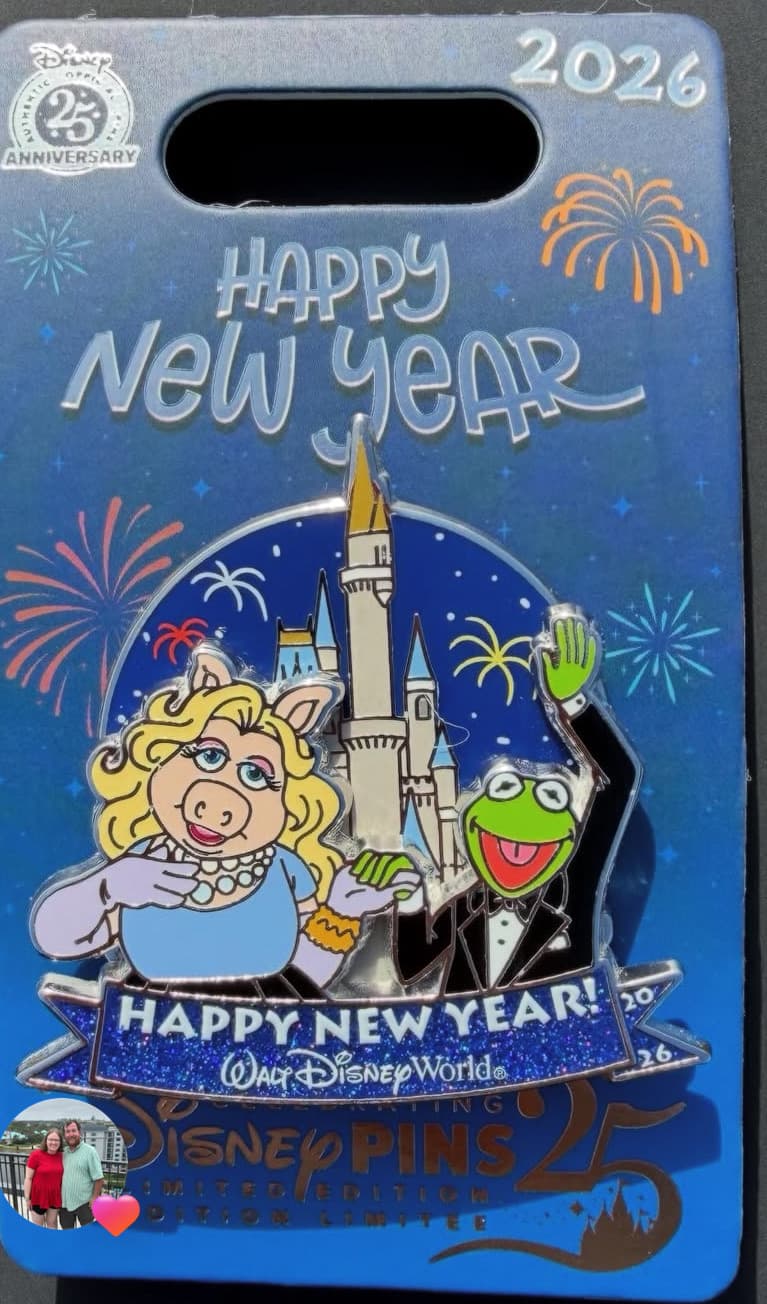 2026 Walt Disney World Happy New Year Kermit and Miss Piggy Pin front