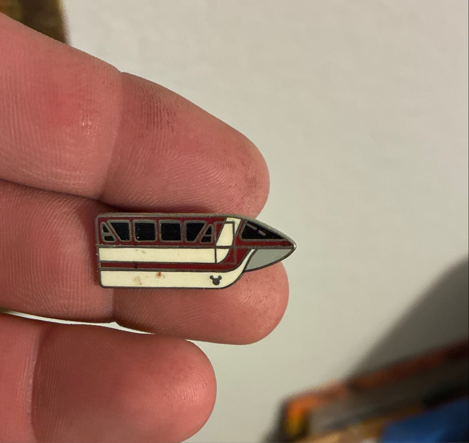 Monorail Mark VII Red - DLR Hidden Mickey Series 2011: Monorail Collection front