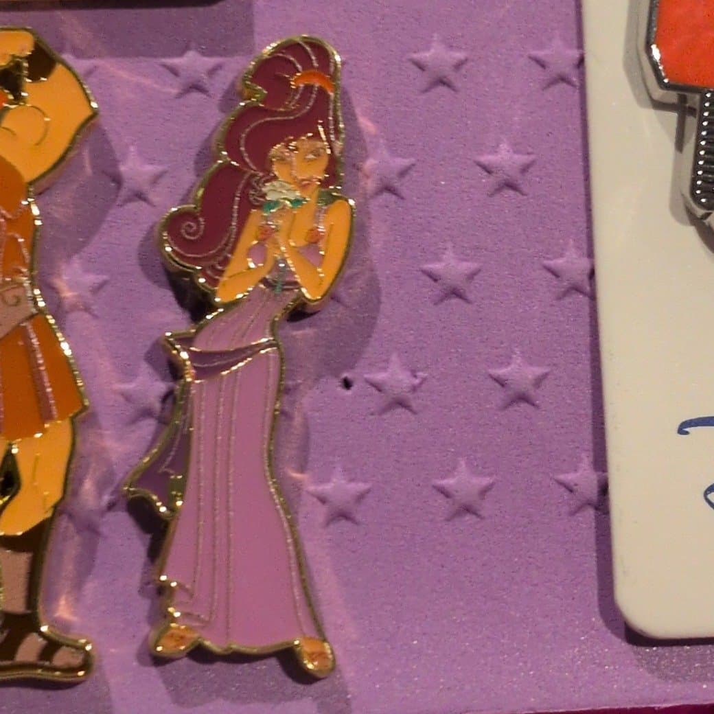 megara figure front