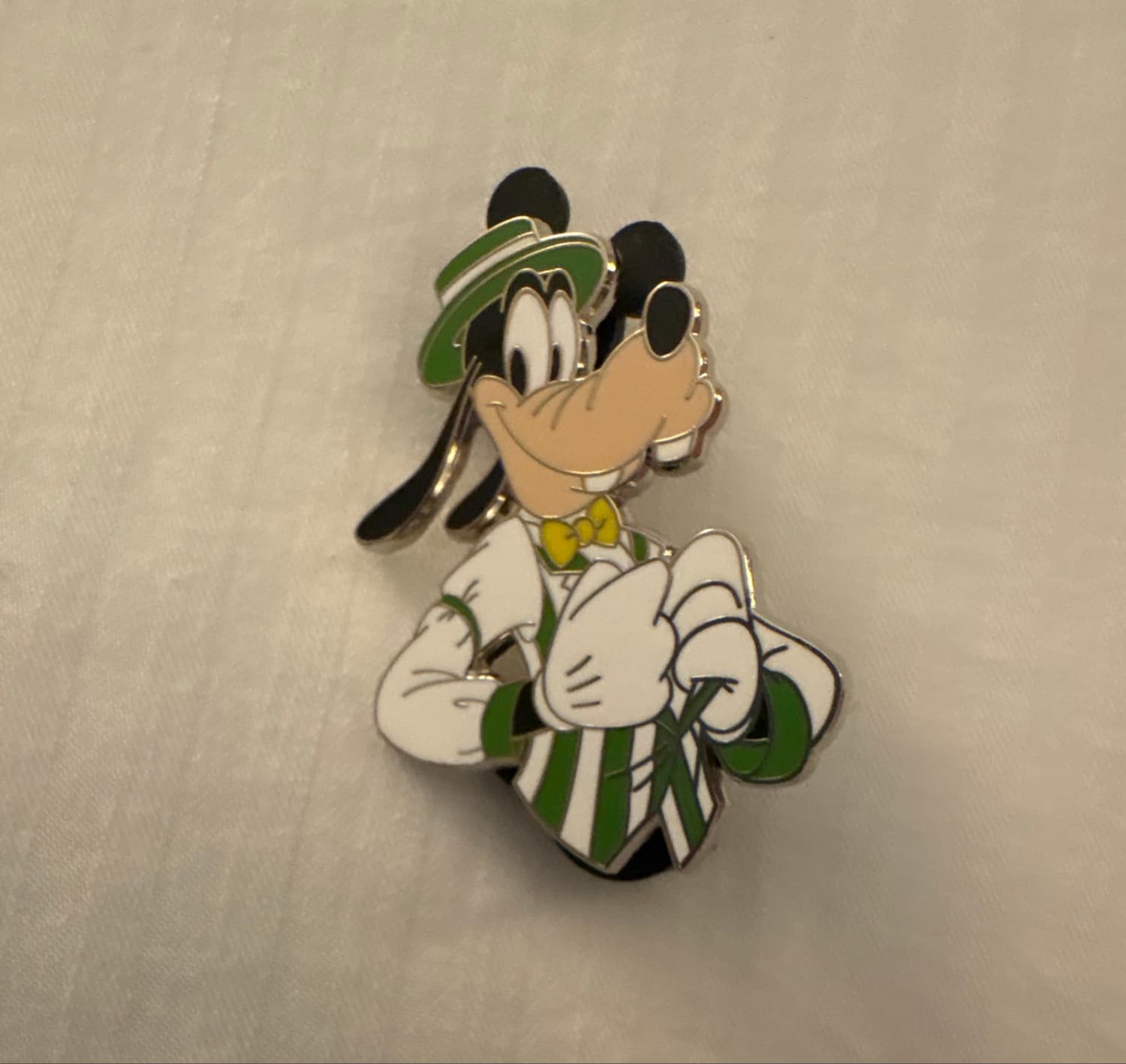 Dapper Dan Classic Characters Booster Set - Goofy as Green Dapper Dan ONLY front
