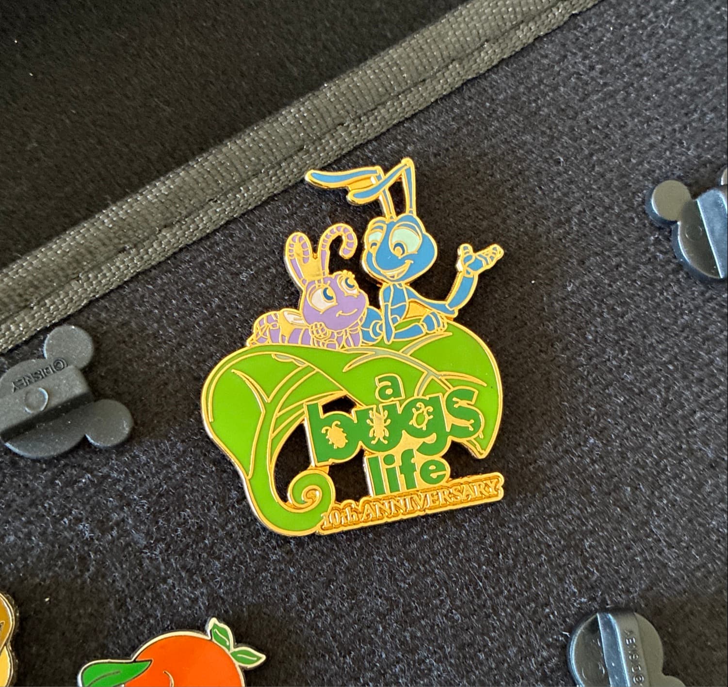 A Bug's Life - 10th Anniversary Flik and Dot Pin