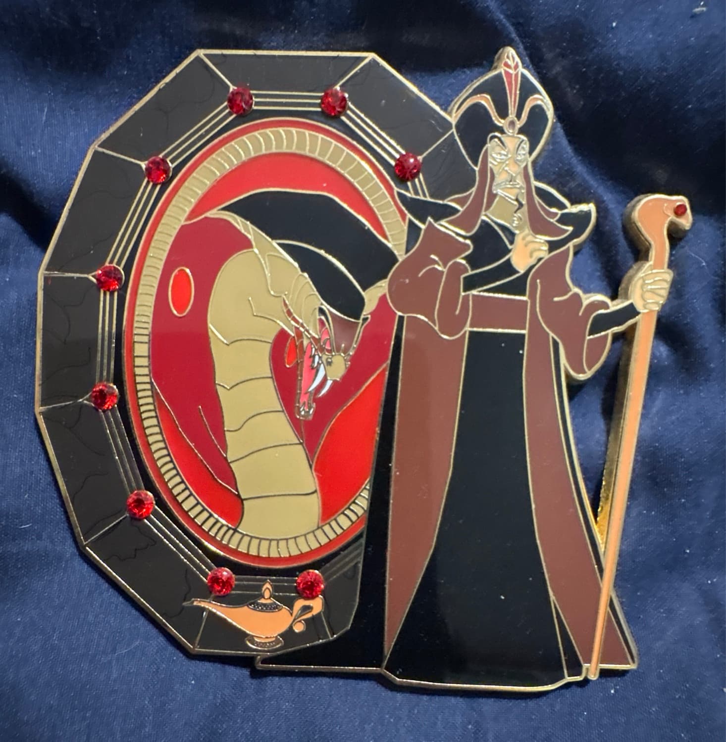 Jafar "Hollar" Jekyll & Hyde Pin