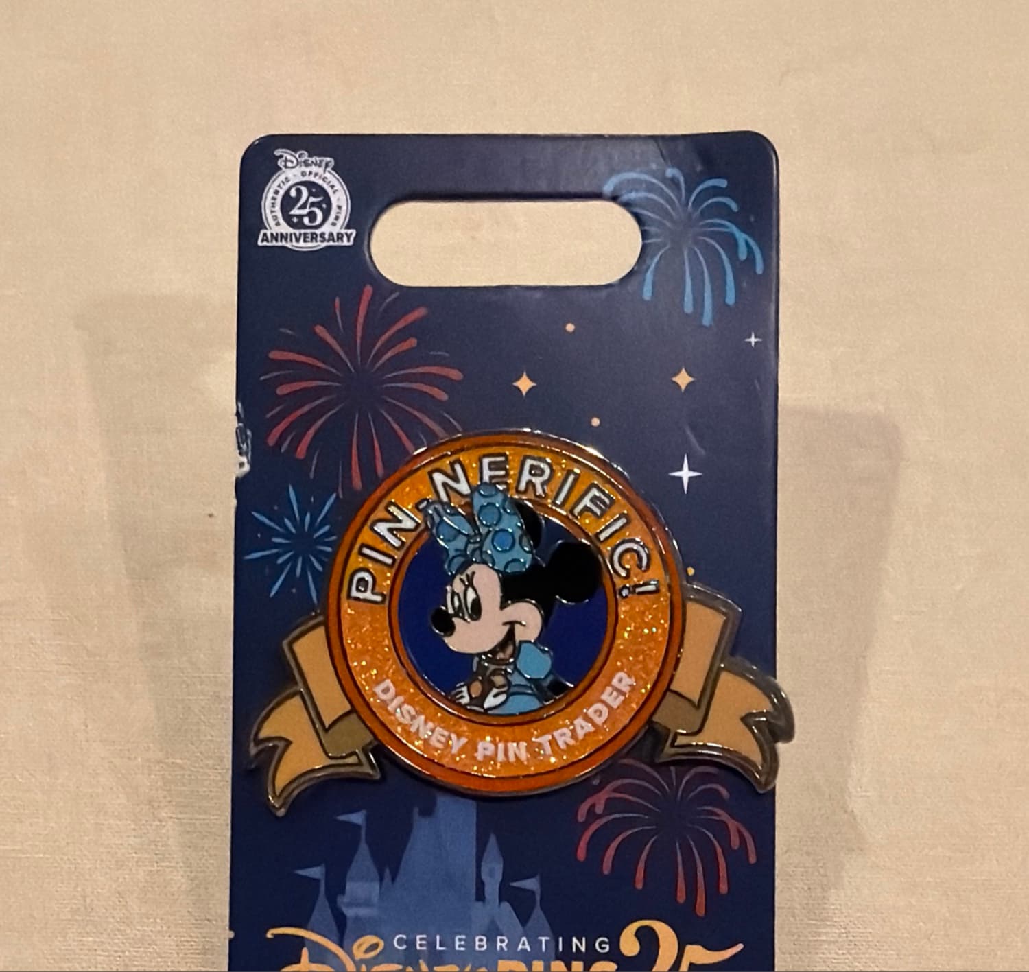 Minnie Mouse PIN-NERIFIC! 25th Anniversary Disney Pin Trading