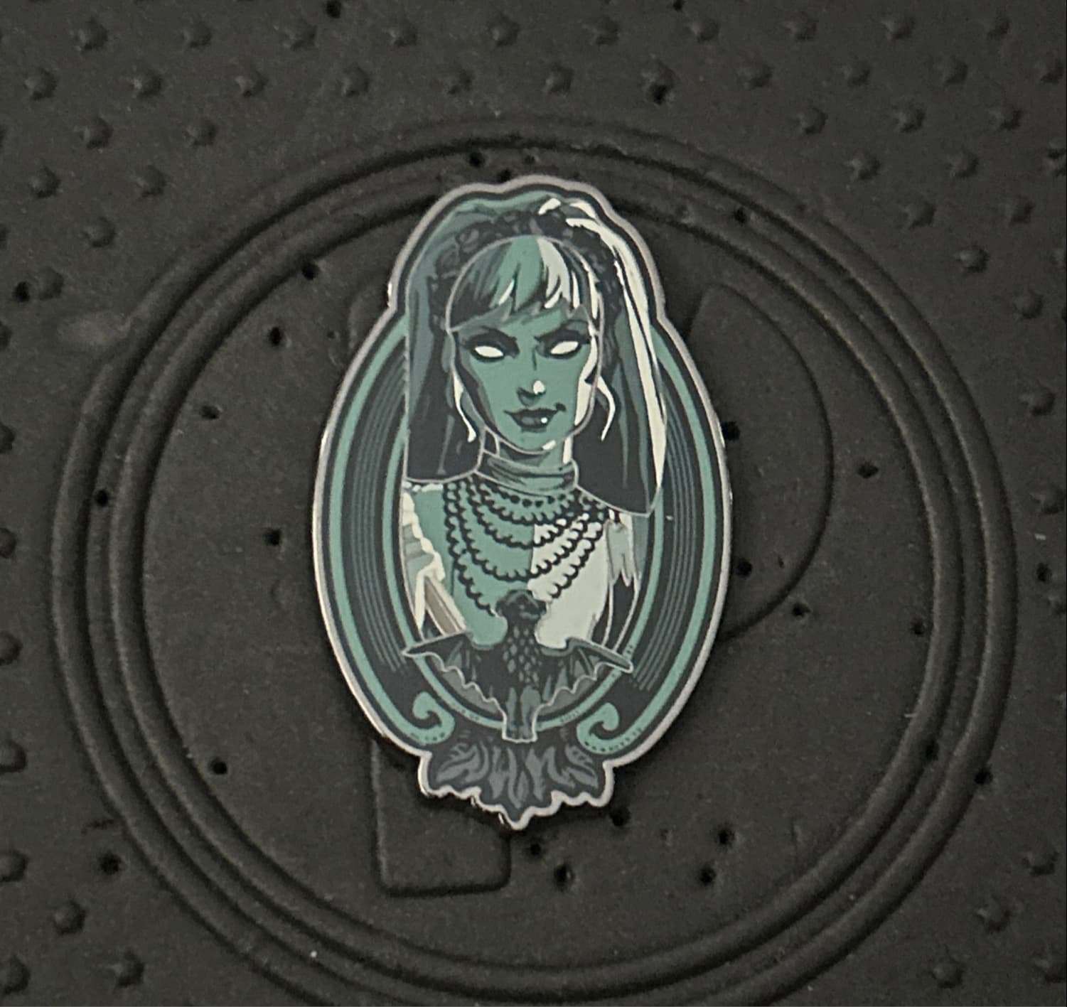 Haunted Mansion Ghost Portraits Mystery Pin Set