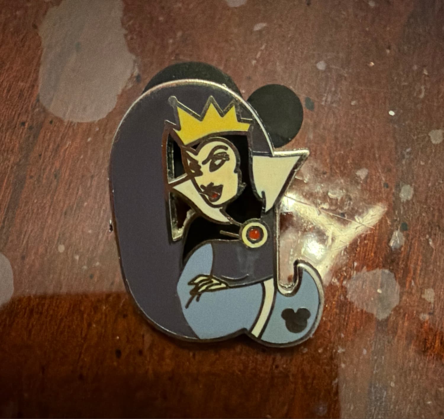 Q for Queen (Evil)