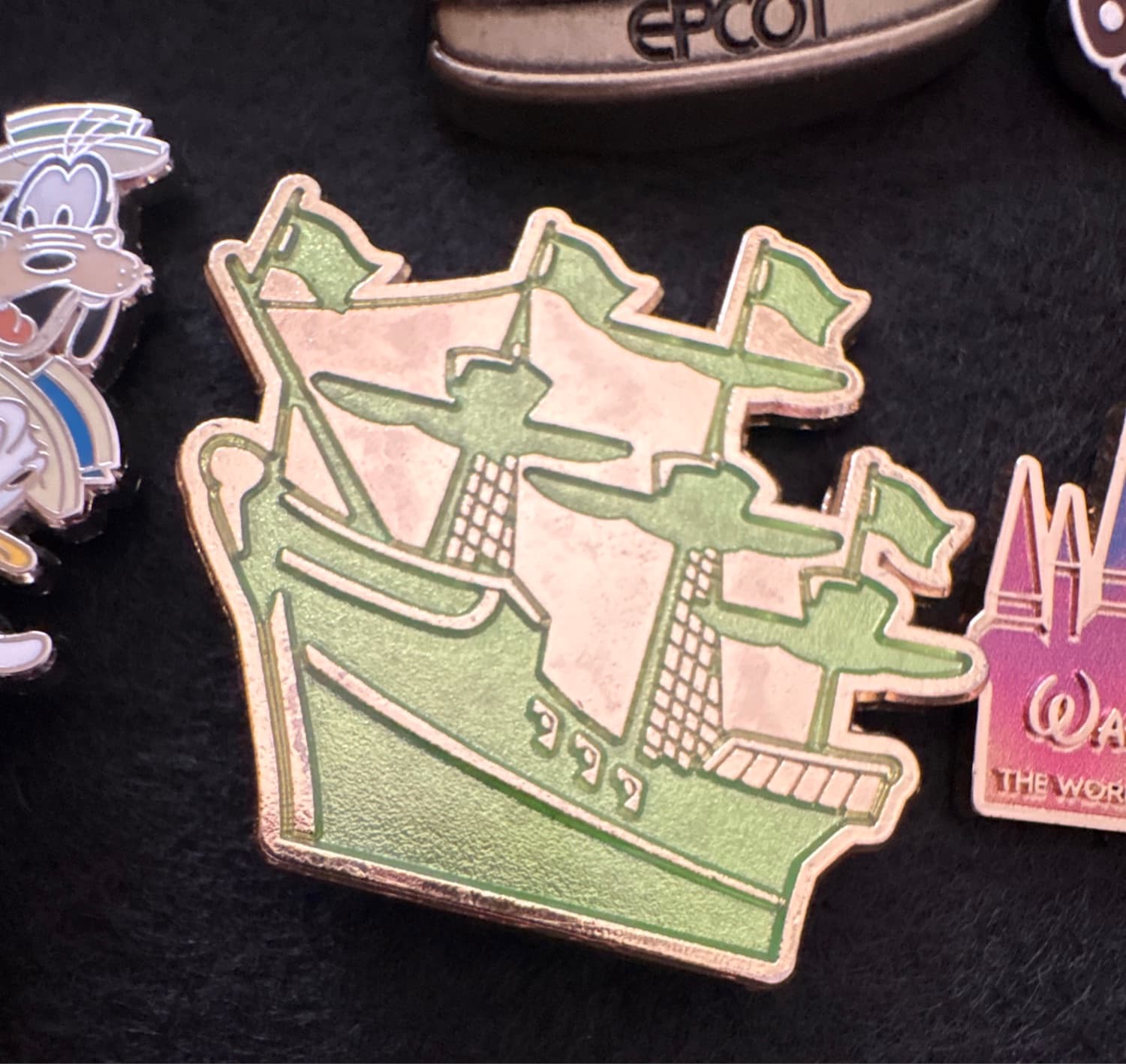 Peter Pan's Flight - Walt Disney World 50th Anniversary Attraction Crests Collection front