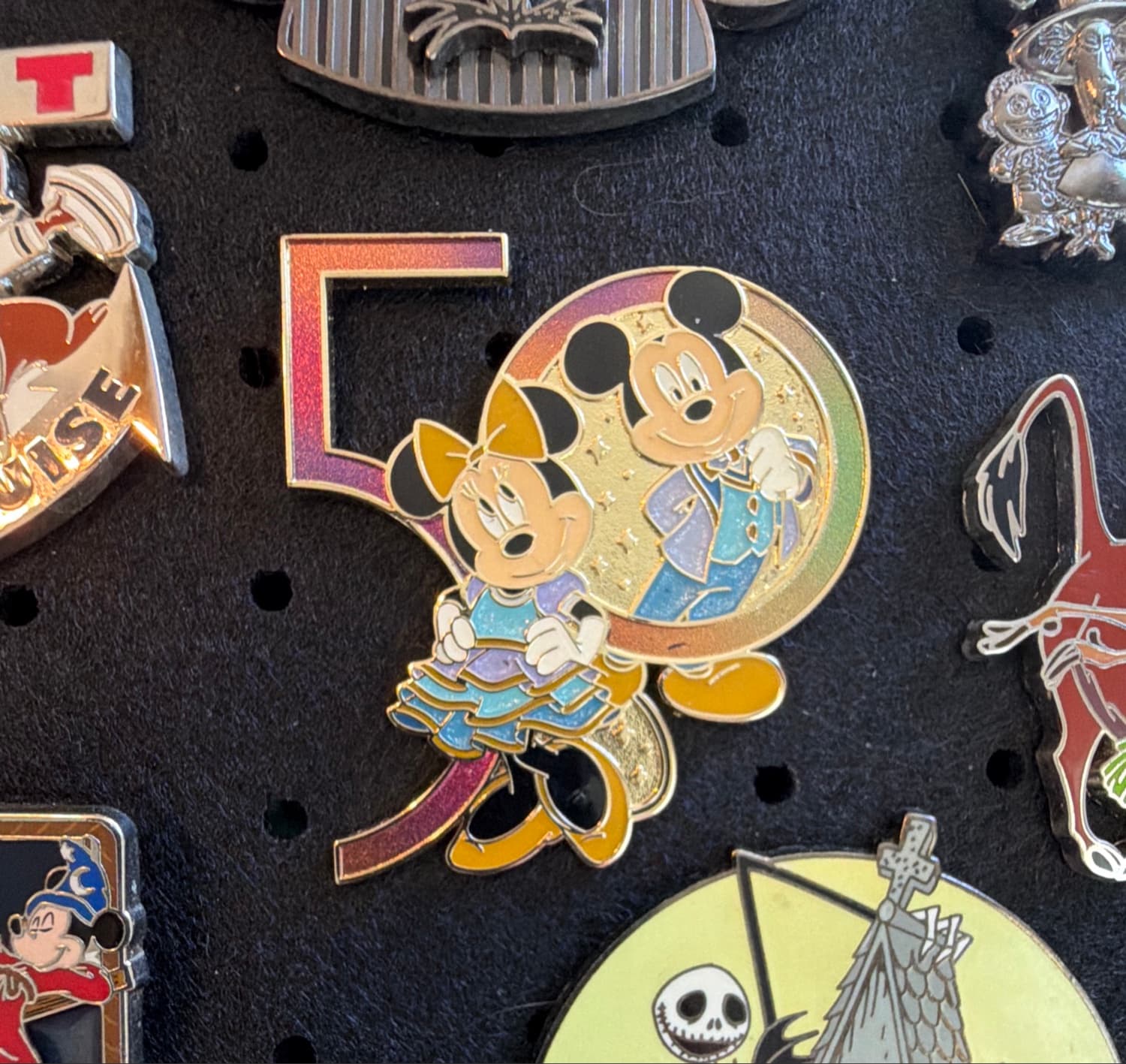 Walt Disney World 50th Anniversary Mickey & Minnie Mouse Iridescent 50 Pin