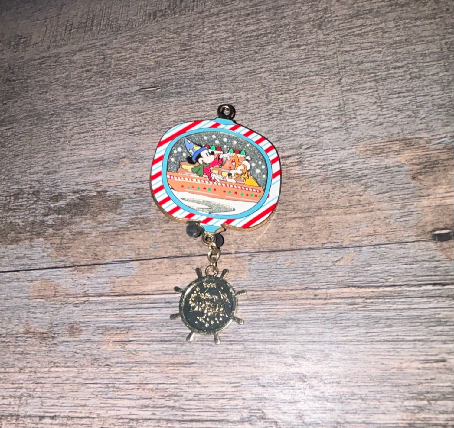 Disney DCL 2022 Holiday Ornament Dangle