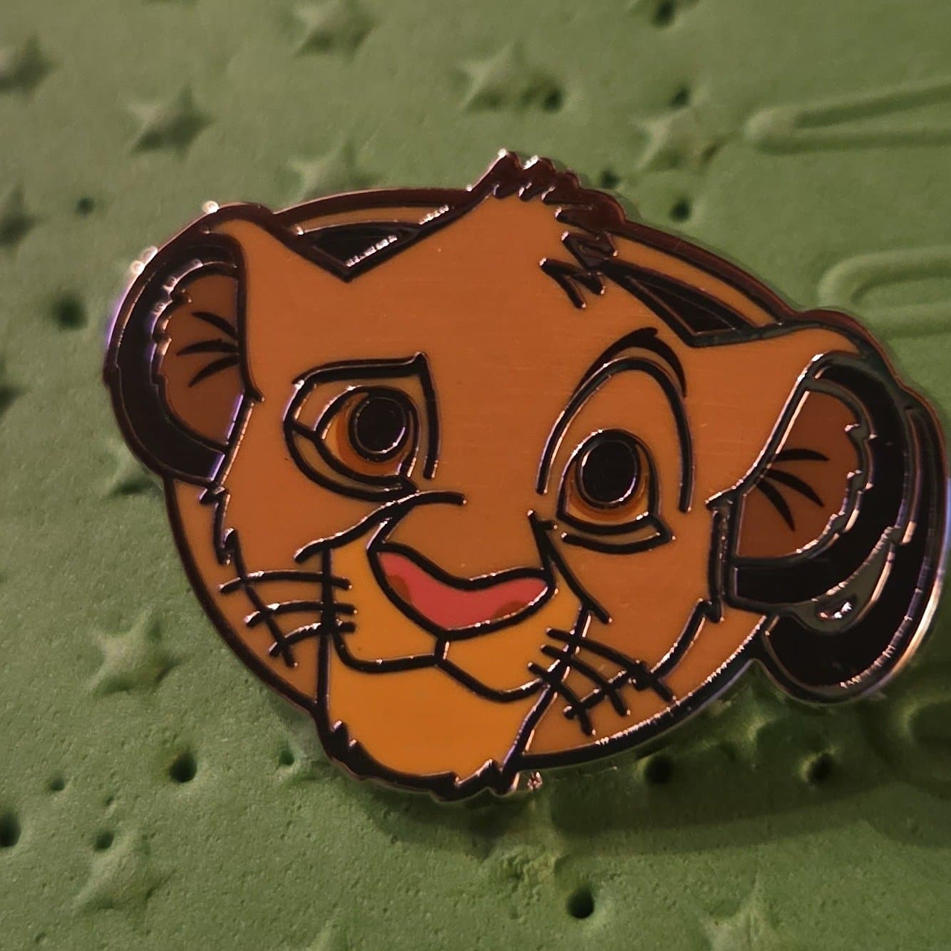 Simba - Characters as Mugs - Lion King - Mystery Pin