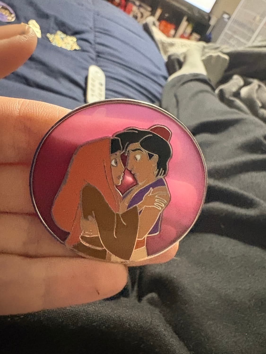 Aladdin and jasmine fantasy pin