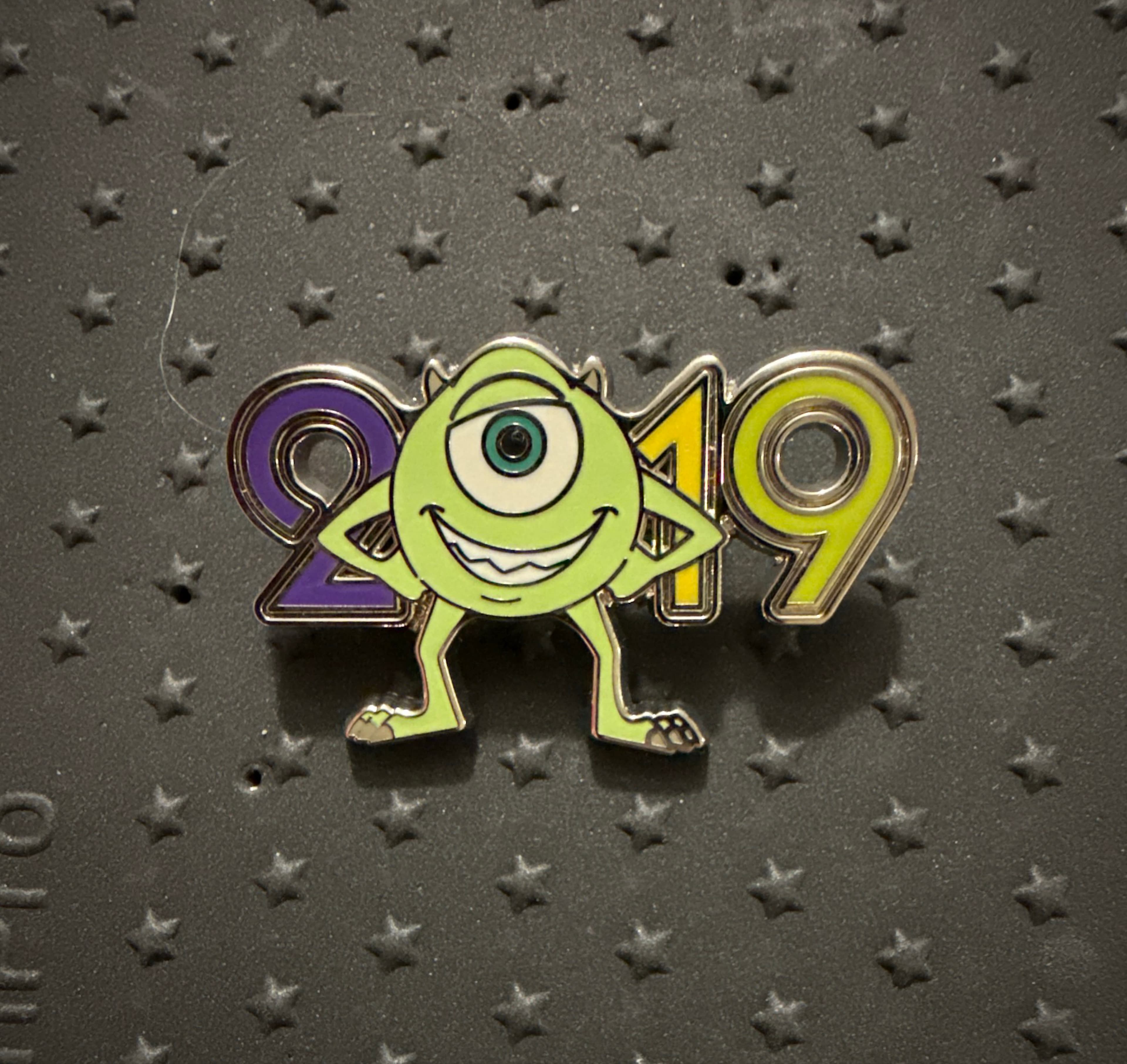 2019 Year Pins Mystery Collection