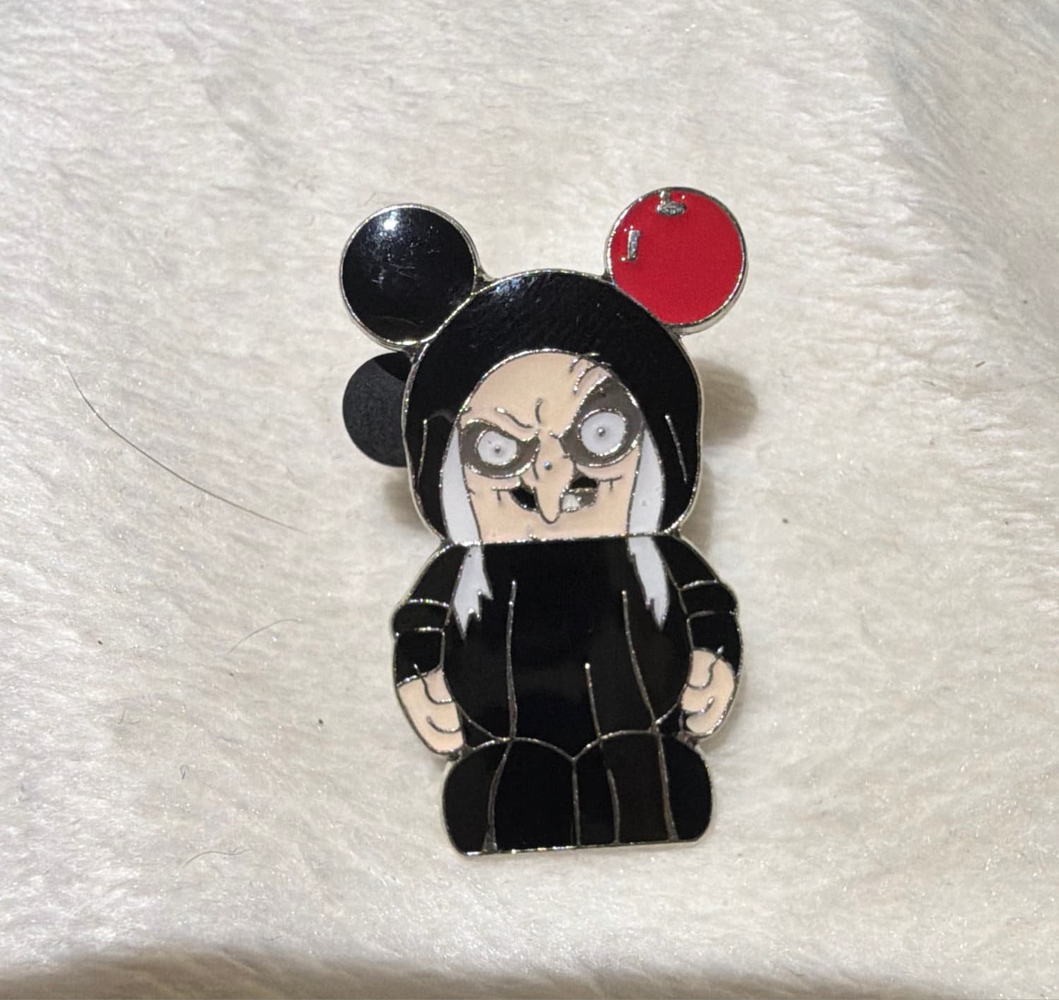 Old Hag (Wicked Queen) Mickey Icon with Red Apple Ear