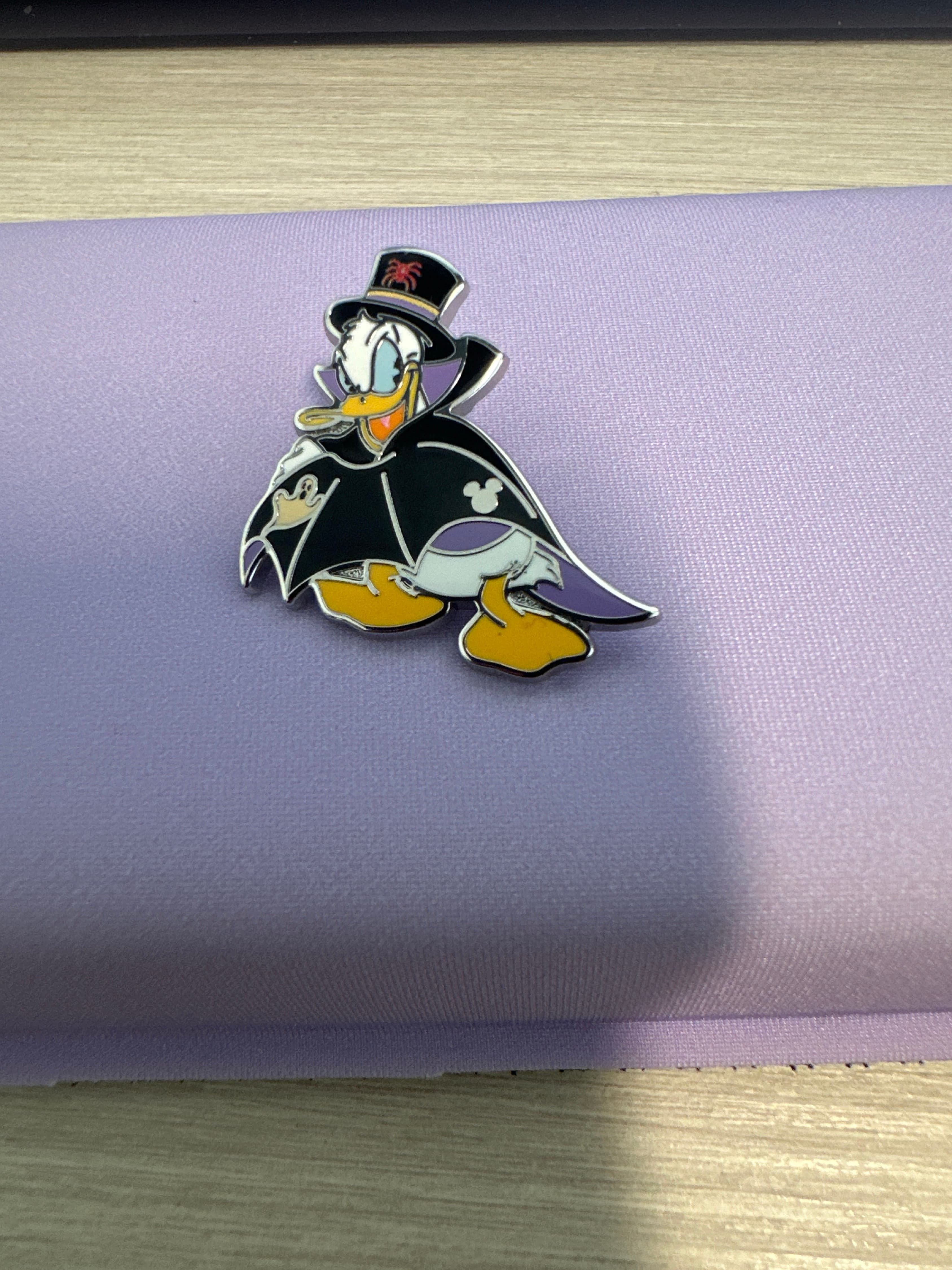 Halloween Seasons - Donald Duck