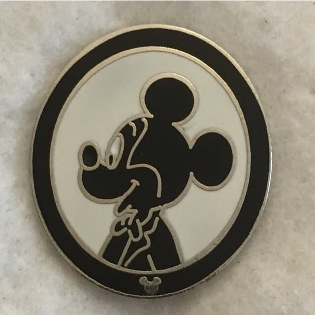 Hidden Mickey 2007 DLR - Silhouettes - Mickey Mouse