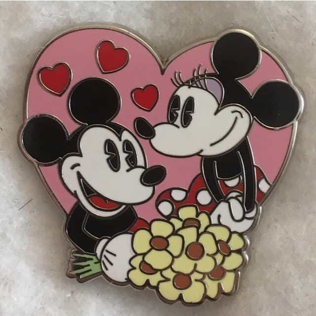 Disney Couples Mystery Set - Mickey Mouse and Minnie Mouse