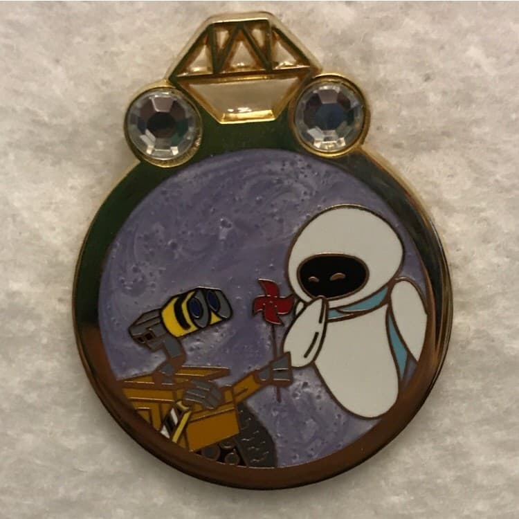 Disney Couples Reveal / Conceal Mystery Set - Wall-E & Eve