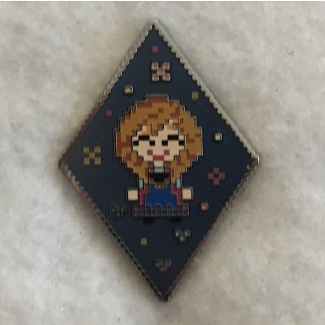 Frozen Pixelated Mystery Set - Anna front