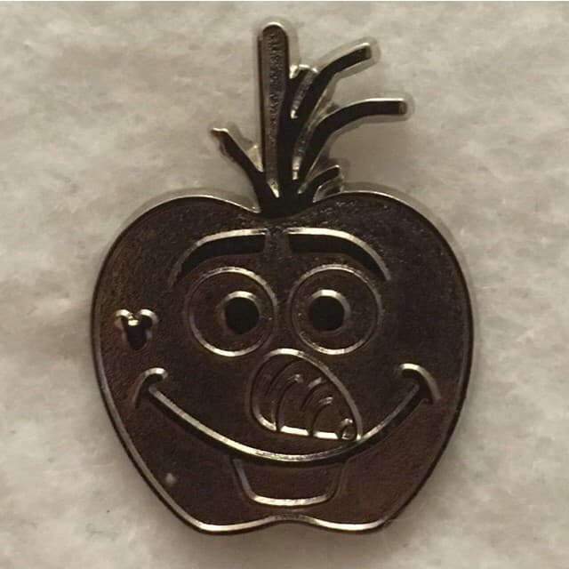 Hidden Mickey 2015 WDW - Candy Apples - Olaf Chaser