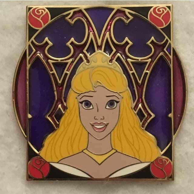 Disney Royalty Reveal / Conceal - Aurora