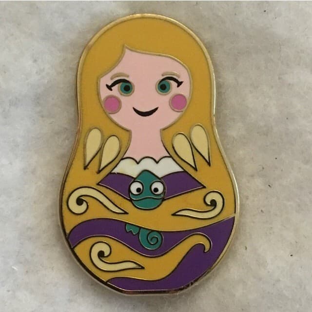 Nesting Dolls Mystery Set - Rapunzel & Pascal front