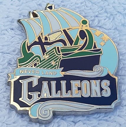 DLR Disney Mascots Mystery Set - Peter Pan’s Light front