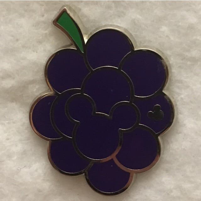 Hidden Mickey 2017 WDW - Fruits - Grapes front