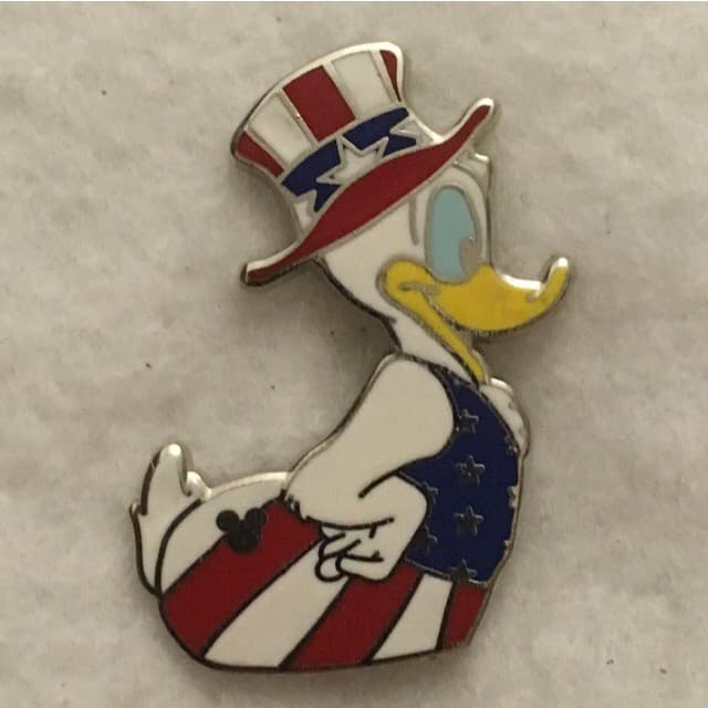 Hidden Mickey 2007 WDW - Donald Duck - Patriotic
