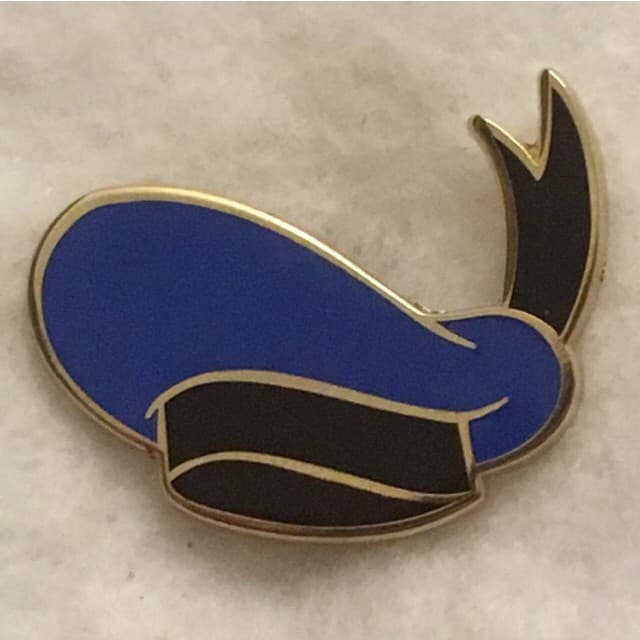 Character Hats Mystery Set - Donald front