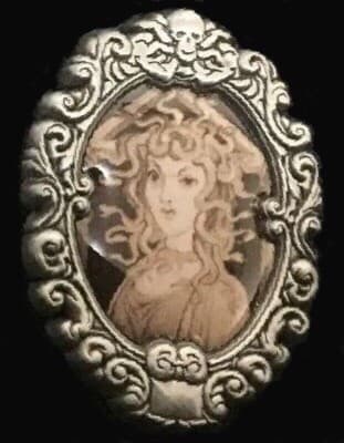 Haunted Mansion Cameo Mystery Collection - Medusa front