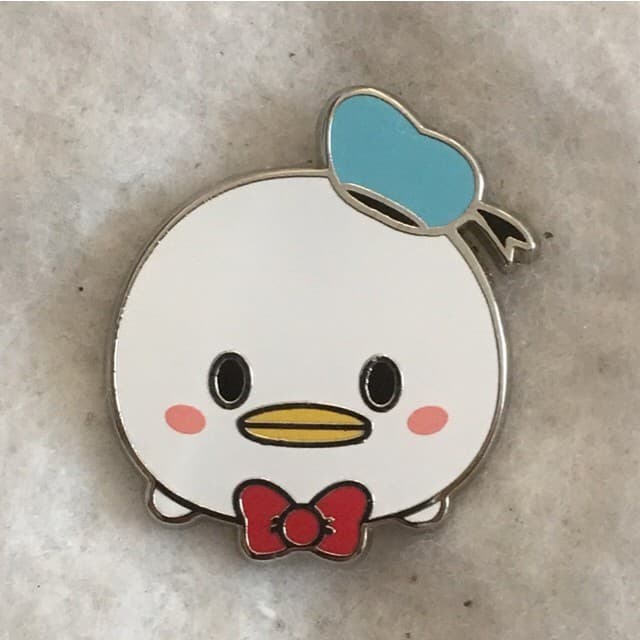 Tsum Tsum Mystery Set 1 - Donald Duck front