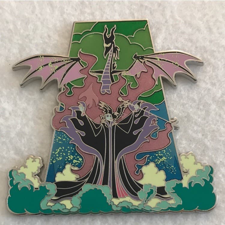 Park Pack Sleeping Beauty - Maleficent (Green Clouds) front